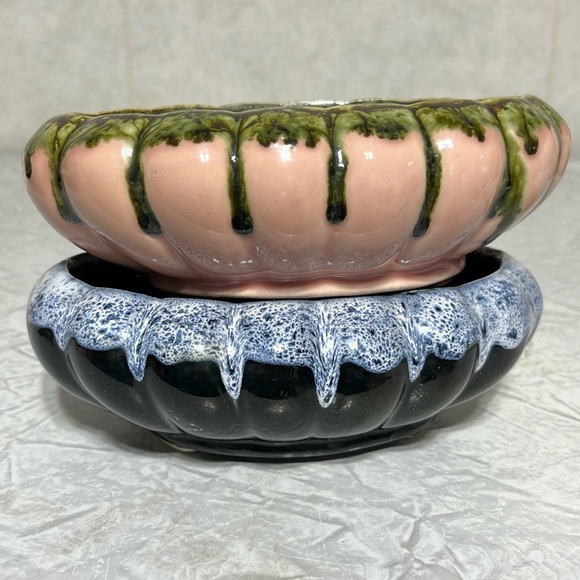 Set of 2 vintage drip glaze oval planters pink/ green  and blue/black - Picture 1 of 12